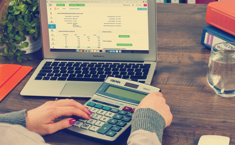 香港公司后期要交哪些費(fèi)用？需要準(zhǔn)備什么資料？